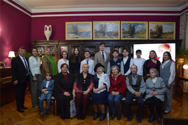 Литературная гостиная «Главный праздник страны моей...» приуроченная к ночи искусств