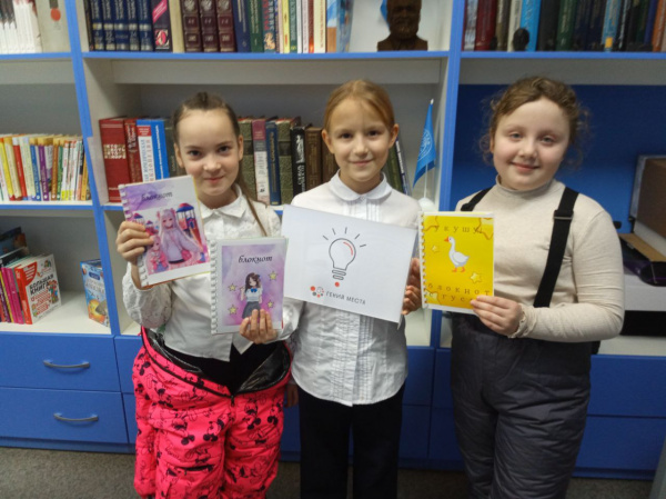 В MediaLab прошел мастер-класс по созданию авторских блокнотов