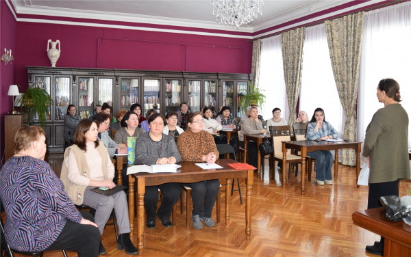 В Центральной районной библиотеке обсудили социальные выплаты: изменения и актуальные вопросы»