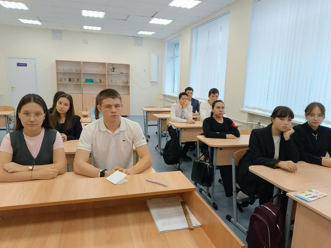 Час истории, посвящённый трудовому подвигу строителей Сурского и Казанского оборонительных рубежей, в Шоршелской школе