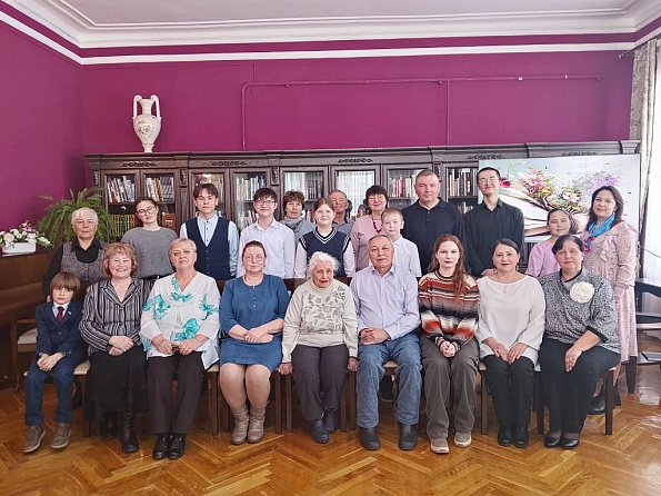 Литературная гостиная ко Дню поэзии в центральной библиотеке