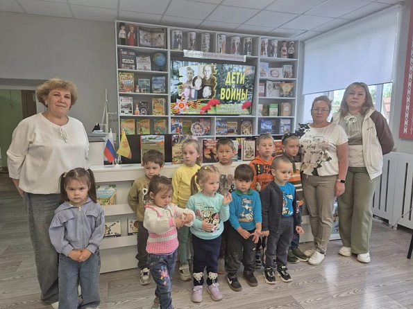 День памяти и скорби в Октябрьской сельской библиотеке
