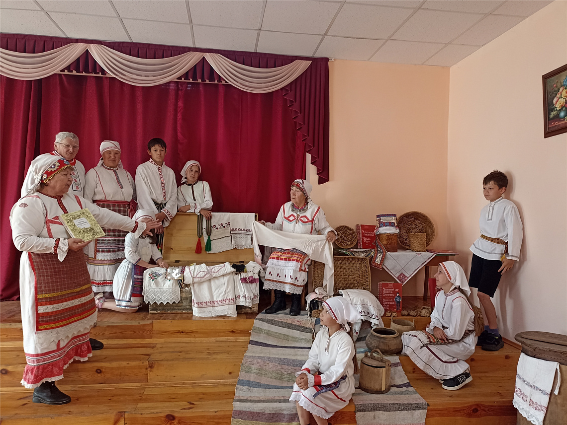 Праздник фольклора в Сюндюковской сельской библиотеке