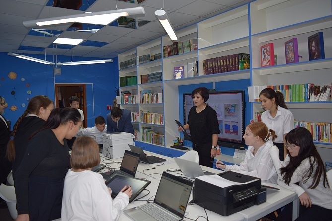 Мастер-класс по созданию плакатов по противодействию коррупции