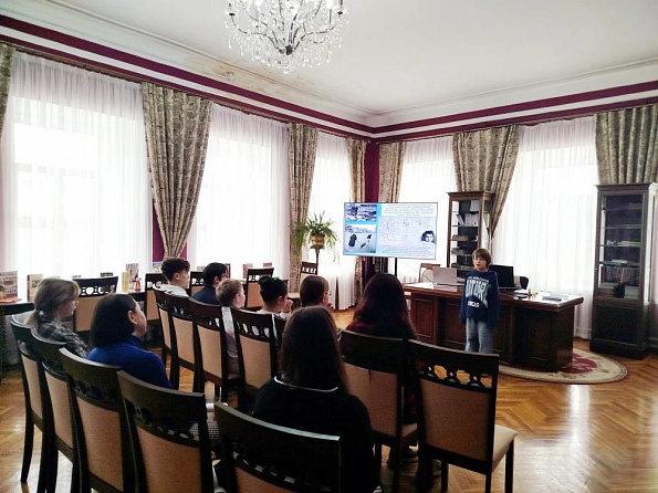 Громкие чтения «Читаем о войне, чтобы помнить» в Центральной районной библиотеке