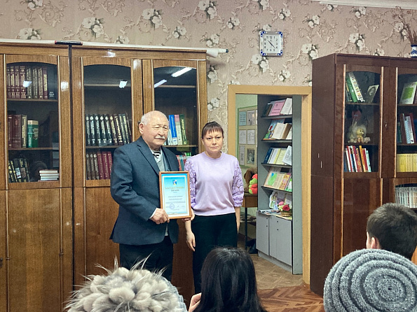 Праздничное мероприятие, посвященное Международному дню инвалидов в Городской библиотеке семейного чтения