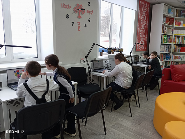 Октябрьская сельская библиотека провела увлекательное мероприятие «Интернет без бед»