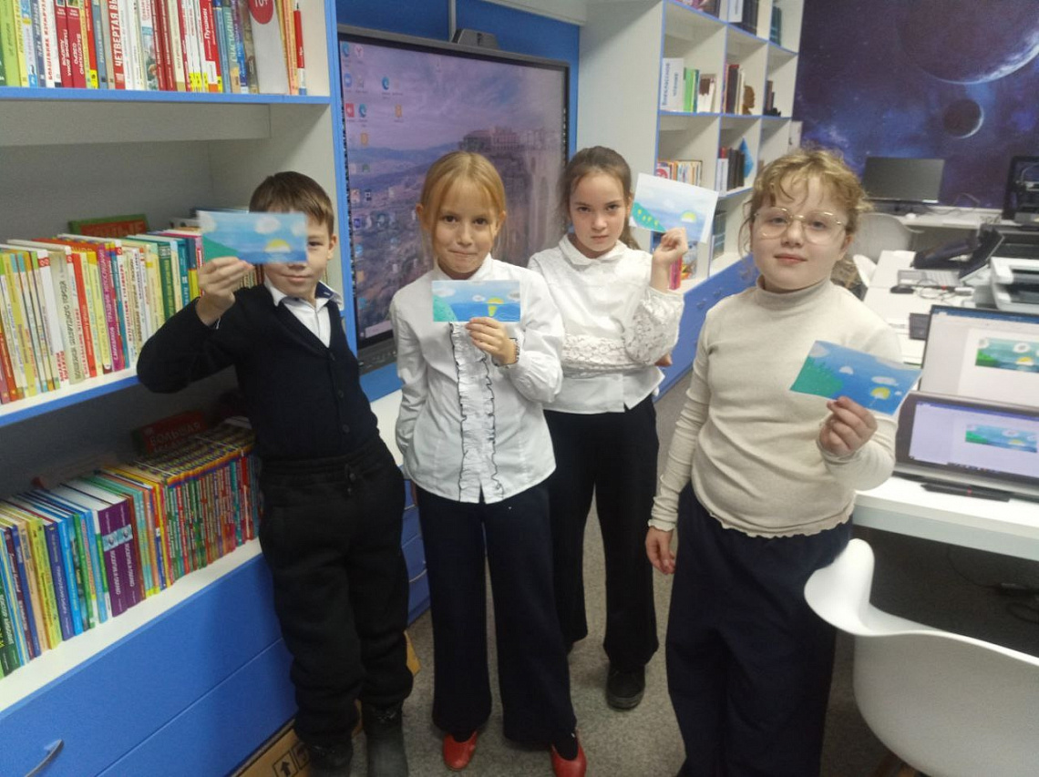 Юные художники Медийной лаборатории освоили мир цвета в приложении Paint.